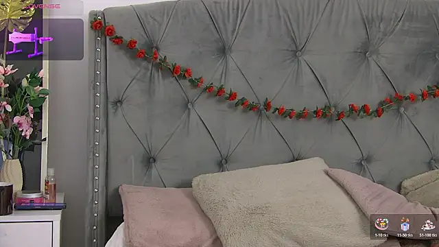 LolaButtie's cam snapshot