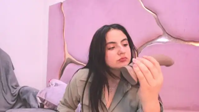 IsabelDelacroix's cam snapshot