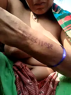 Prachi_011's cam snapshot