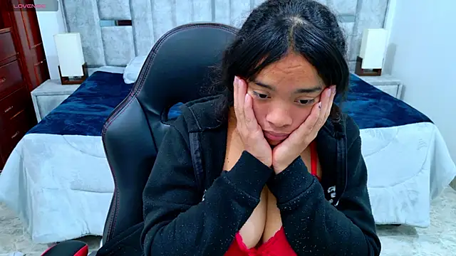 laureentt_'s cam snapshot