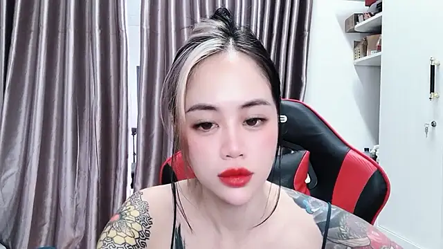 Lookme8's cam snapshot