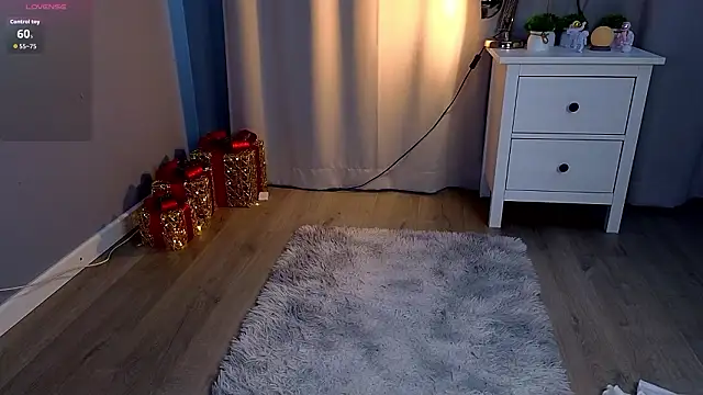 LorettaGladman's cam snapshot