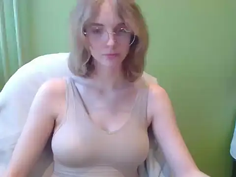 juicyPenny's cam snapshot