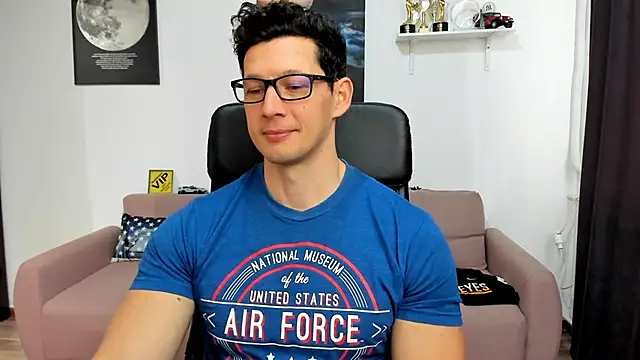 BrutusK08 live sex cam