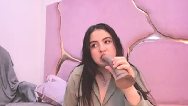 IsabelDelacroix's cam snapshot