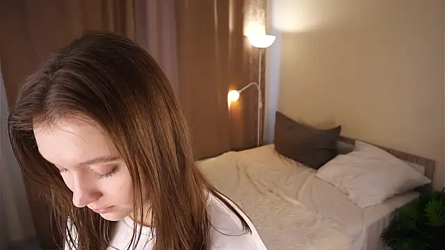 IrenaZeiler's cam snapshot