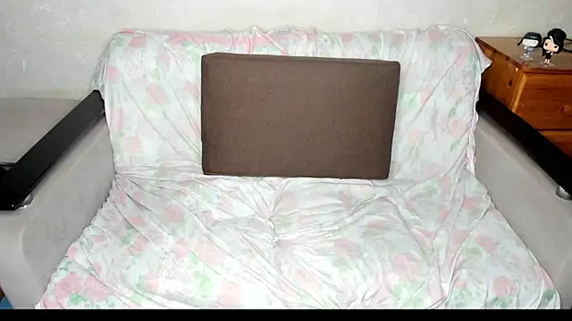 Pauline_dominance live sex cam