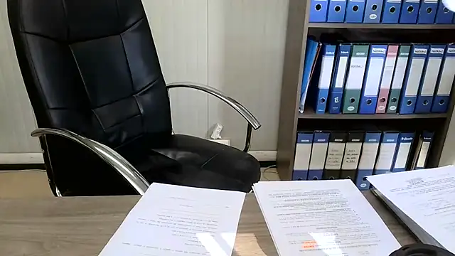 Evasionee live sex cam