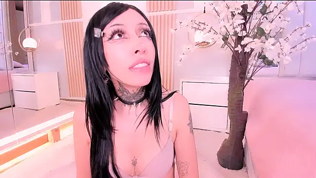 SalemBlackrose's cam snapshot