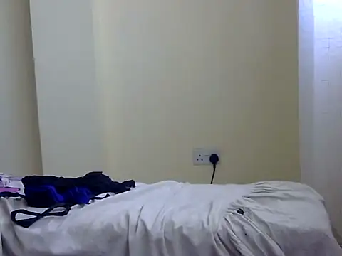 Crazysquirter22's cam snapshot