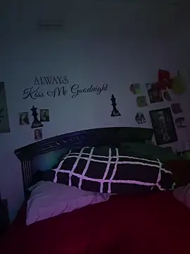 DeeLight124's cam snapshot