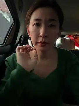 Jingjingxiang-520 live sex cam