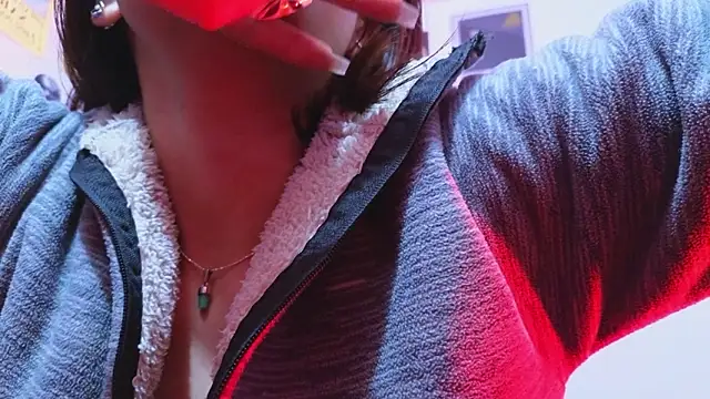 bella_thixx's cam snapshot