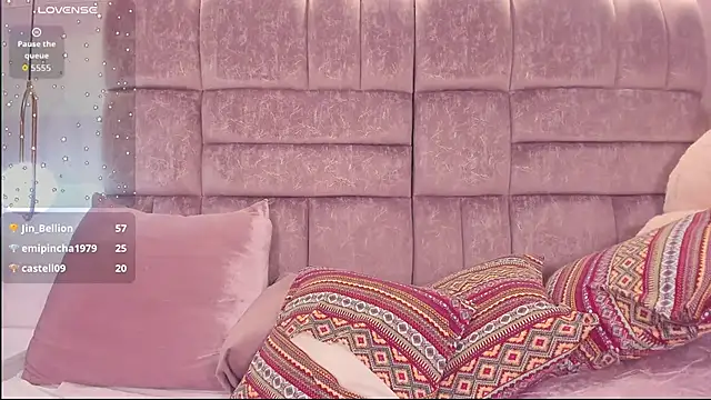 miaa_quinn's cam snapshot