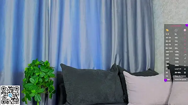 NaughtySeraphine's cam snapshot