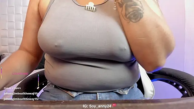 anny_rouse24's cam snapshot