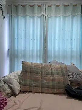 ruanruan05's cam snapshot