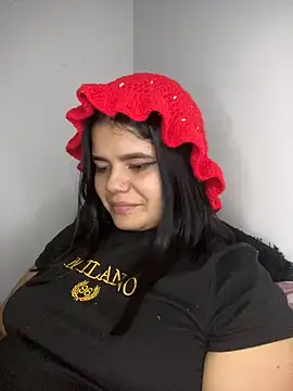 2Angela_'s cam snapshot