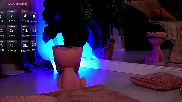 EvaAmanti's cam snapshot