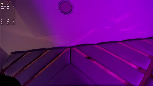 Nia_Crawford's cam snapshot