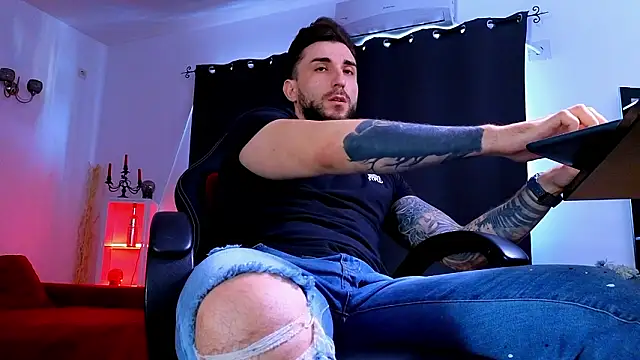 MightyAaron66's cam snapshot