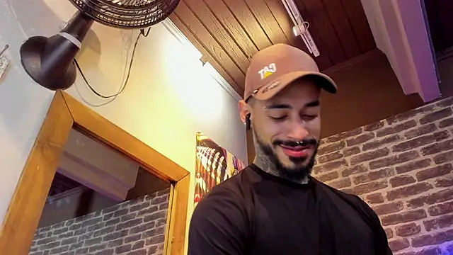 VinzenzRizzo's cam snapshot