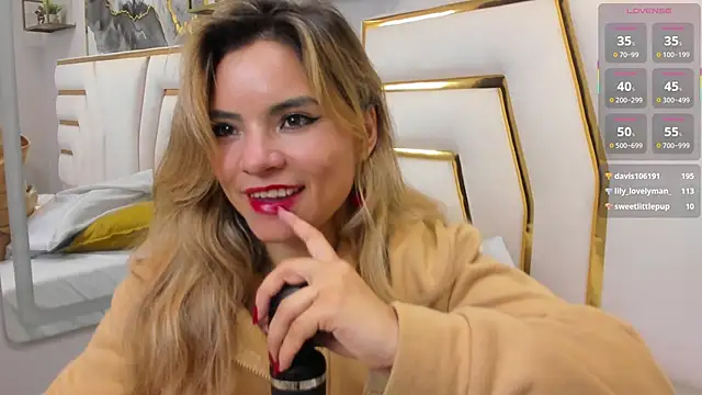 NalaRosse's cam snapshot