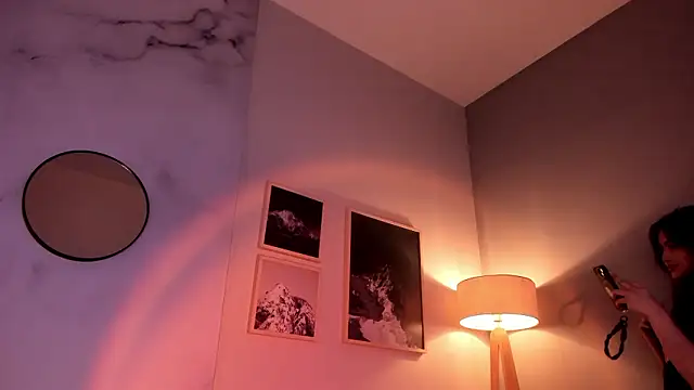 lara_madisson's cam snapshot