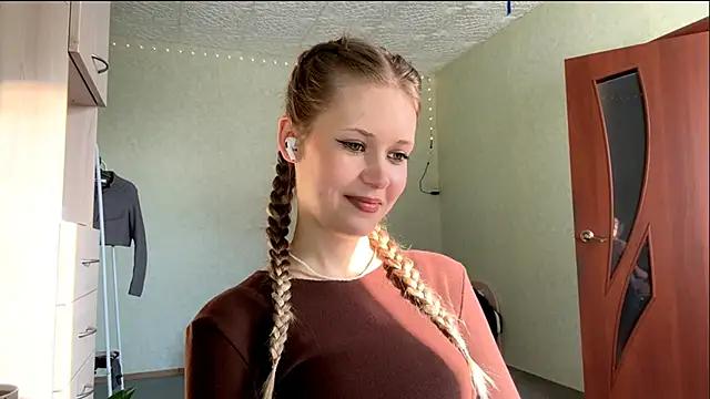 ZaidaSchwarten's cam snapshot