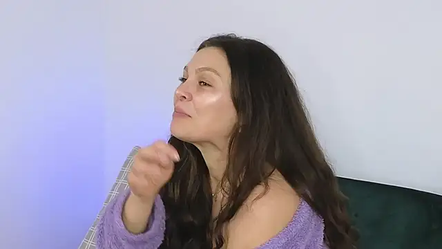 MadameDeFeu's cam snapshot