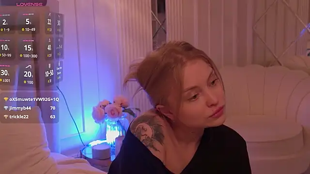 MollyHilton's cam snapshot