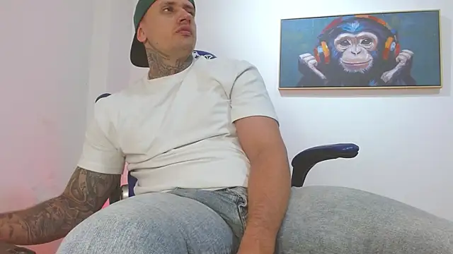 Joeysexx2 live sex cam