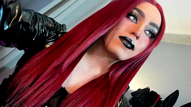 DominaAurumXXX's cam snapshot