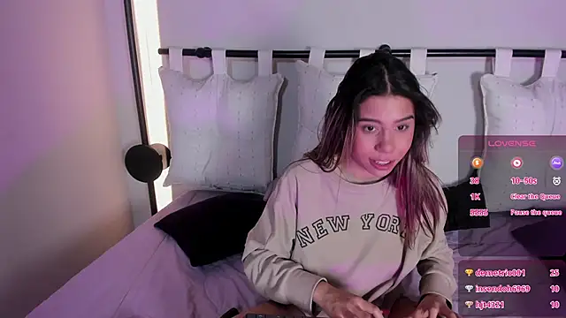 Rachell_criss's cam snapshot