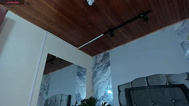 Sky_Rivers live sex cam