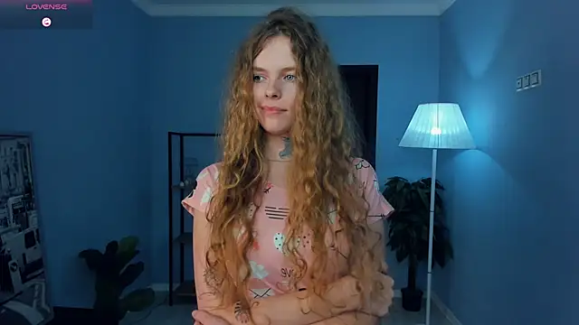 RayaNenlia's cam snapshot