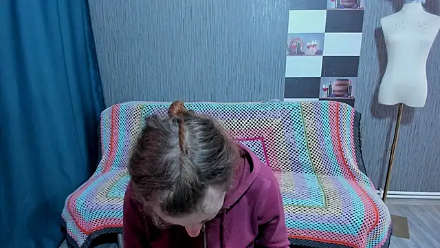 pa1e_pr1ncess's cam snapshot