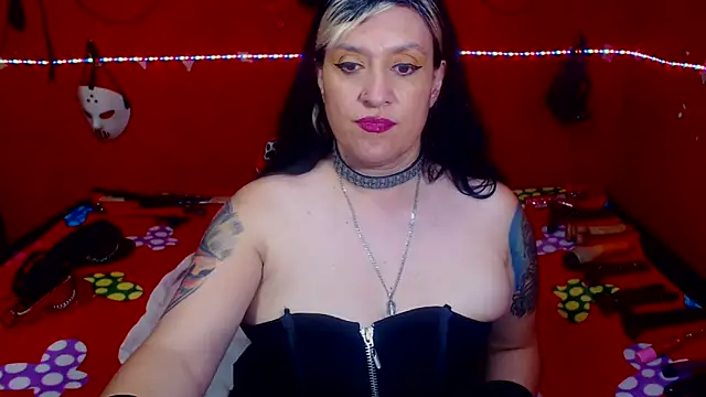 MATURE_Randy's cam snapshot