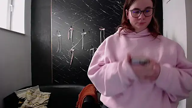 littleviki7's cam snapshot