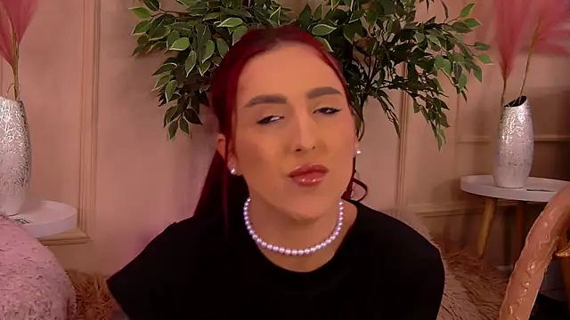 CrystalRedd's cam snapshot