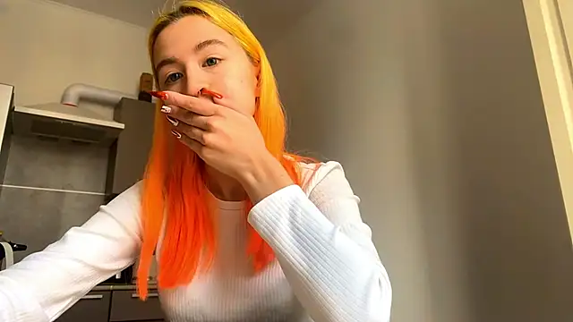 EmilyHein live sex cam