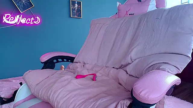 Perfect_Moans's cam snapshot