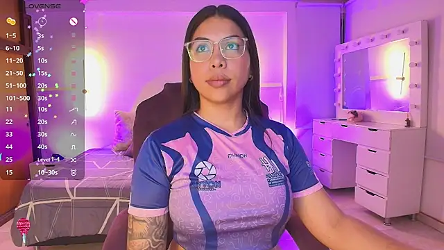 kloe28's cam snapshot