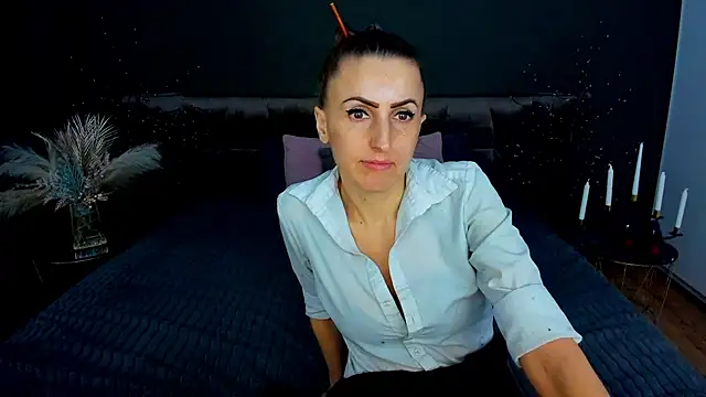 Rebecca_Diamond's cam snapshot