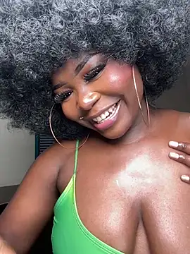 WomanNextdoor1's cam snapshot