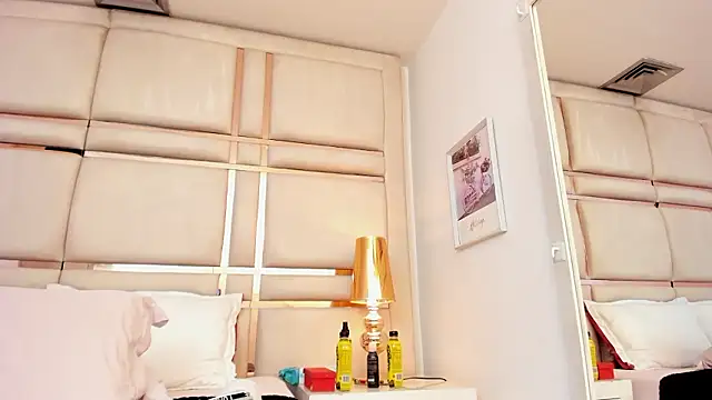 SalomeSaez's cam snapshot