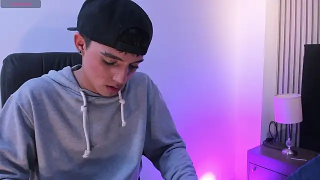 LeoHard__ live sex cam