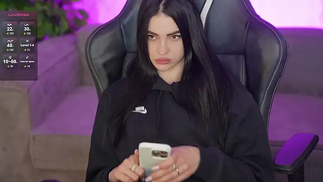 Tina_Breeze's cam snapshot