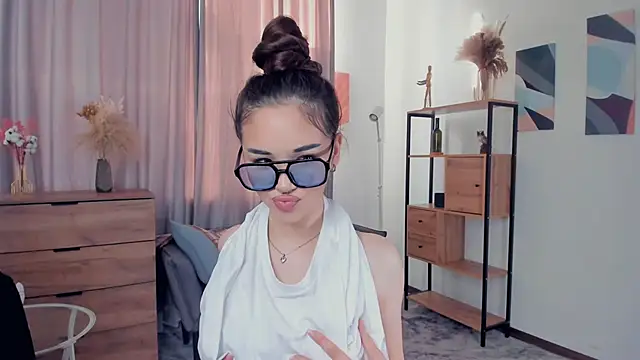 AvantgardAlone's cam snapshot