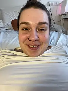 SuzieMurray's cam snapshot